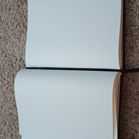 notebook - Picture 3 of 4